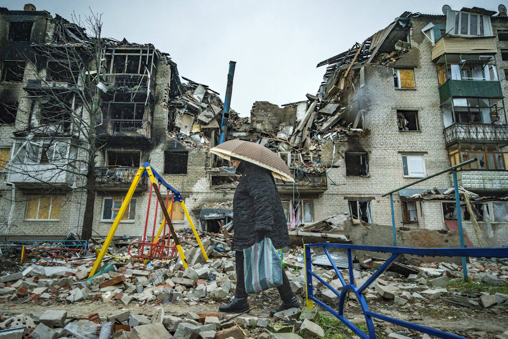 Schlacht um den Donbass: Wie Putin und Selenskyj vor dem Nato-Gipfel um Trumps Gunst kämpfen