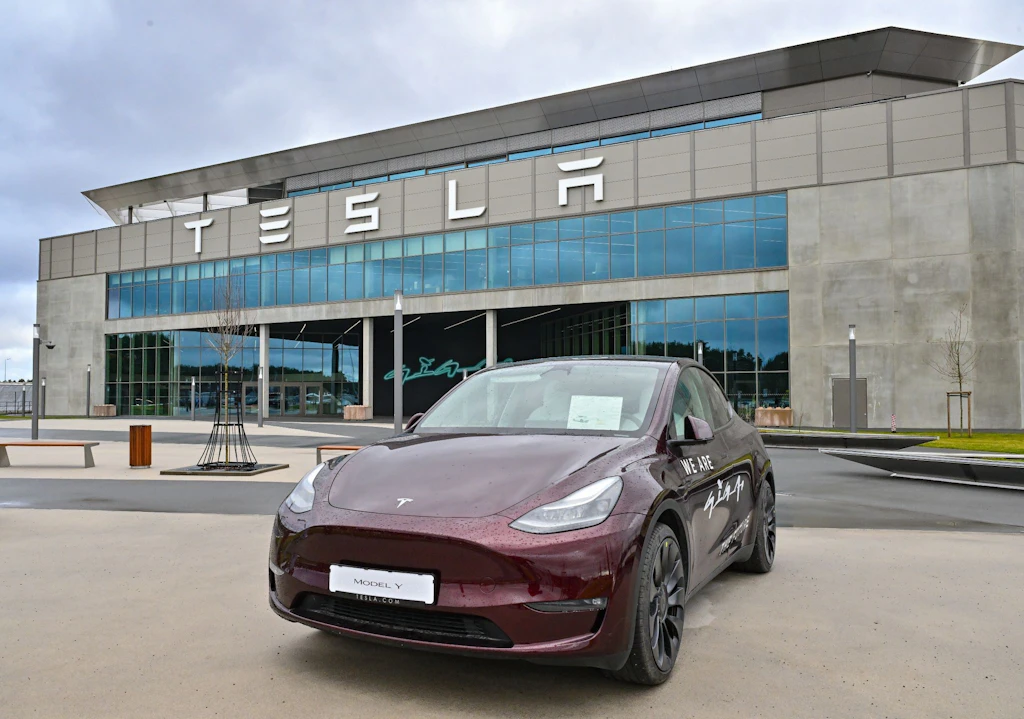 VW abgehängt: Warum kaufen die Deutschen mit E-Auto-Prämie lieber Tesla oder BYD?