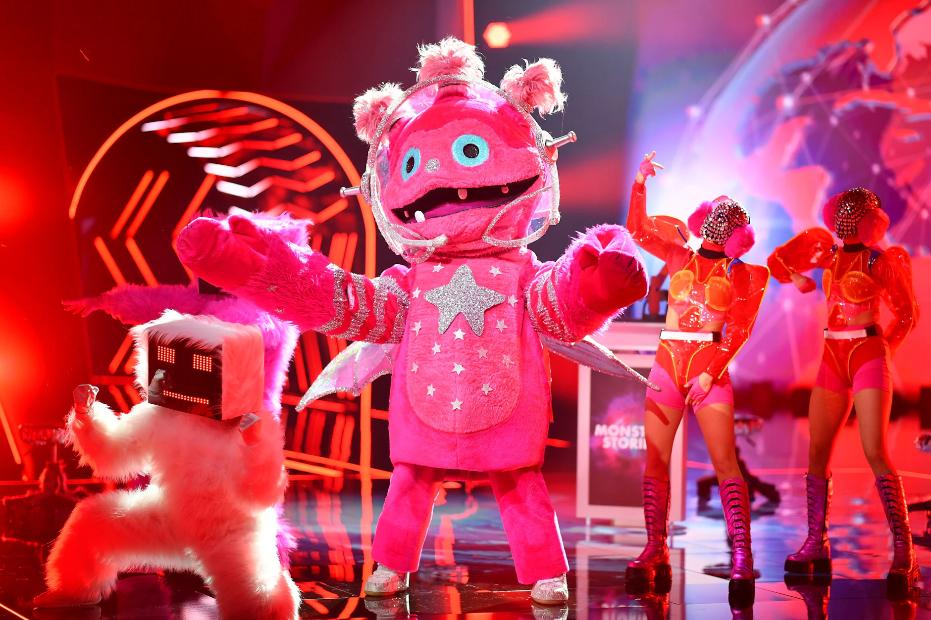 Auch der Monstronaut bei „Masked Singer“ kam aus der Werkstatt von Kostümbildnerin Alexandra Brandner.
