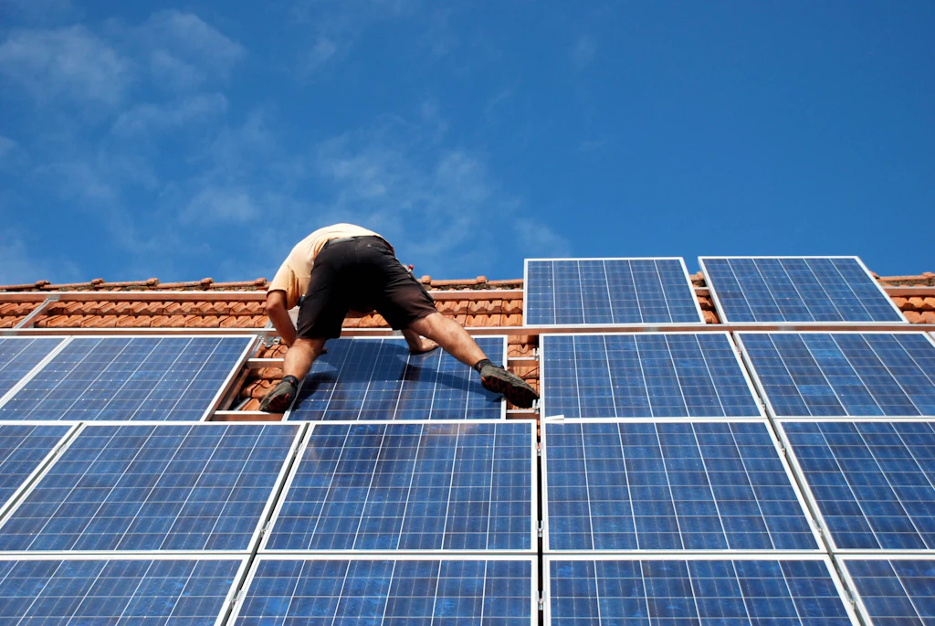 Solar-Betrug: Dresdner Unternehmen soll Kunden um 12 Millionen Euro geprellt haben