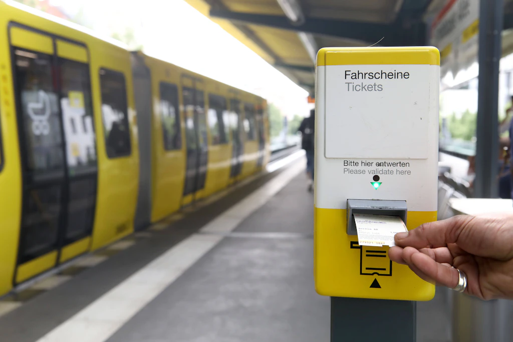 Fahrkartenautomaten verschwinden: Was das für die Fahrgäste der BVG bedeutet
