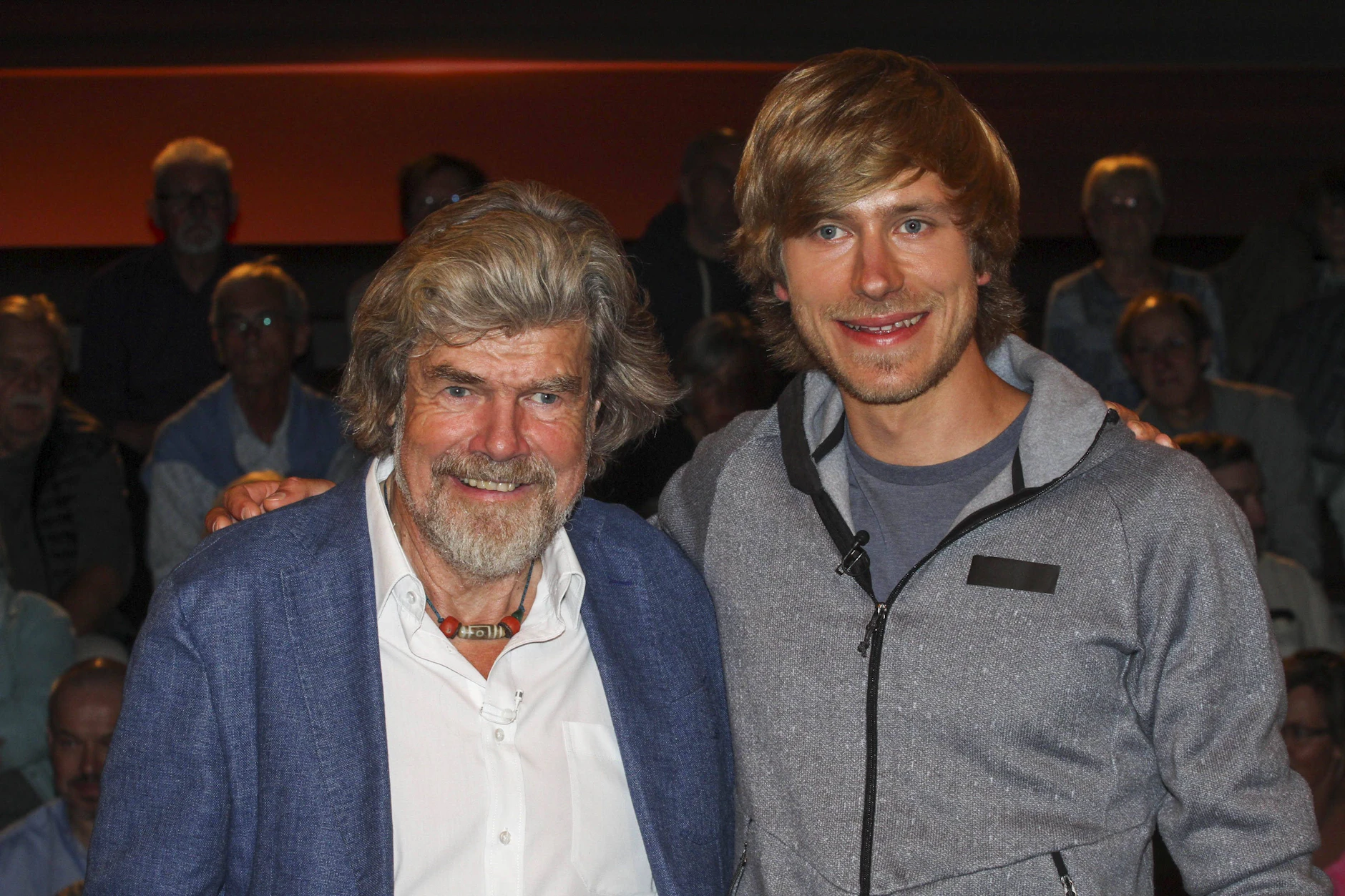 Eines der wenigen gemeinsamen Bilder, das noch von ihnen zu finden ist, stammt aus 2019: Reinhold Messner mit seinem Sohn Simon Messner zu Gast in der ZDF-Talkshow „Markus Lanz“.
