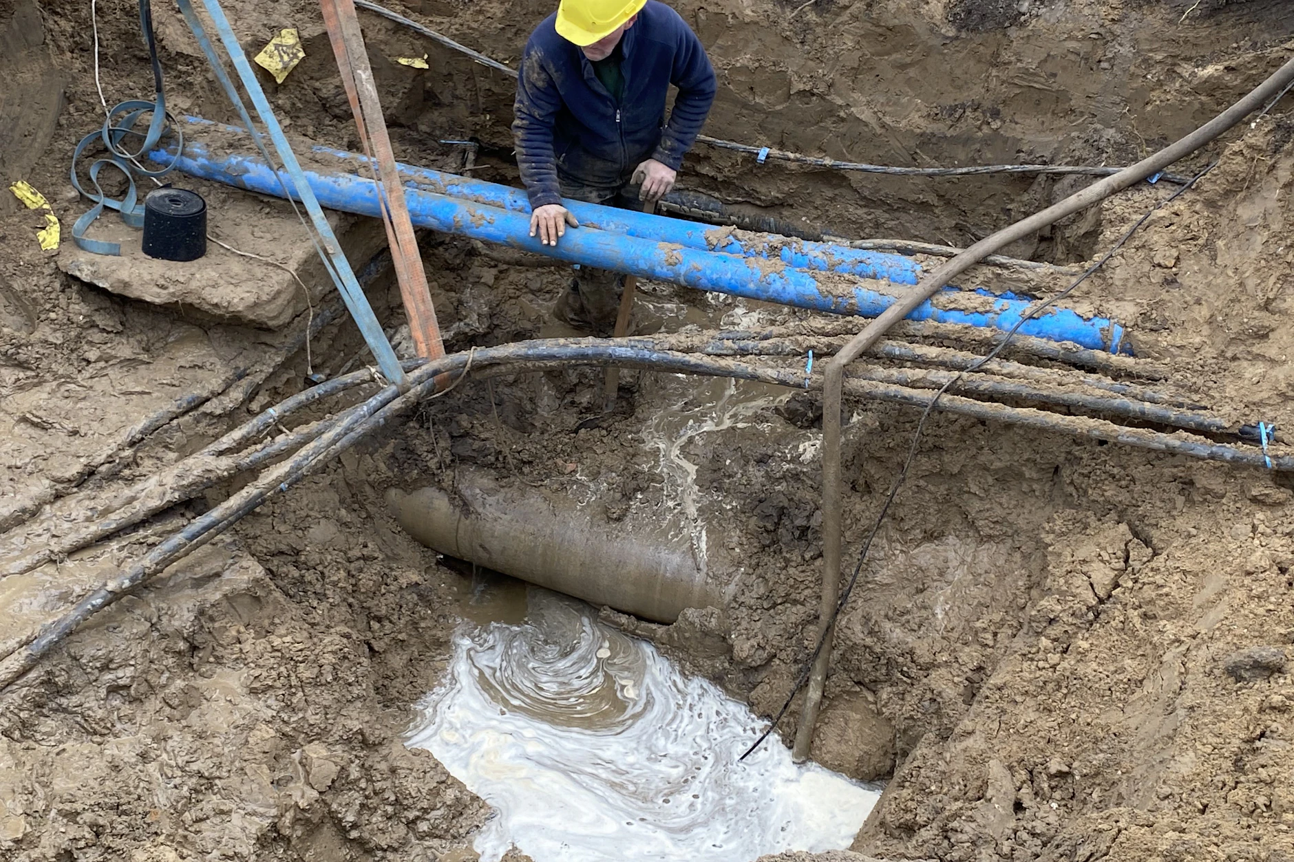 Überall in der Stadt werden Abwasserrohre saniert. In Köpenick dauert es etwas länger.