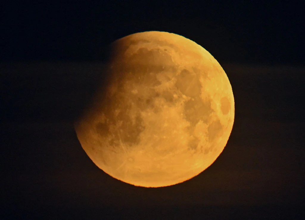 Partielle Mondfinsternis über MV: An diesen Orten ist sie am besten zu sehen
