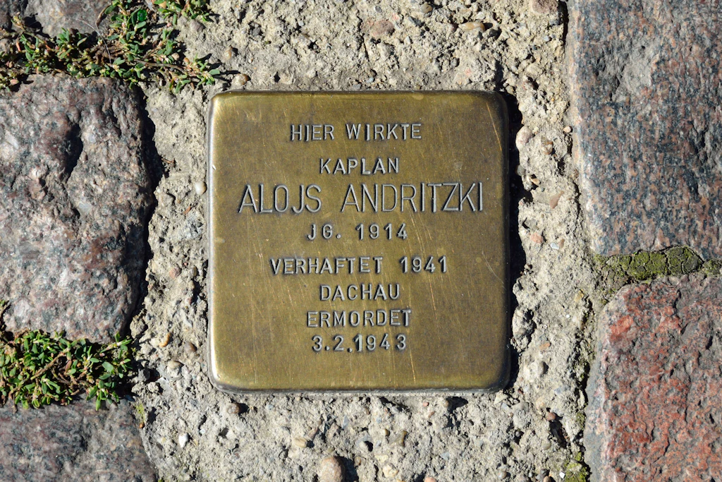 Stolperstein in Gedenken an Alojs Andricki (die deutsche Variante seines Namens war Alois Andritzki)