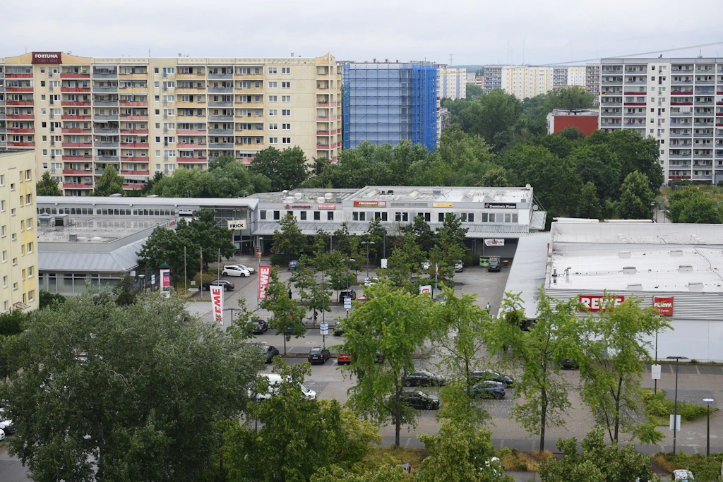 Blick auf das Tal-Center: Bald könnte hier eine weitere Platte hochgezogen werden.