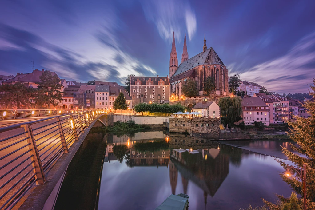 Die Görlitzer Altstadt mit der St. Peter und Paul Pfarrkirche ist Traumkulisse für Filmproduktionen
