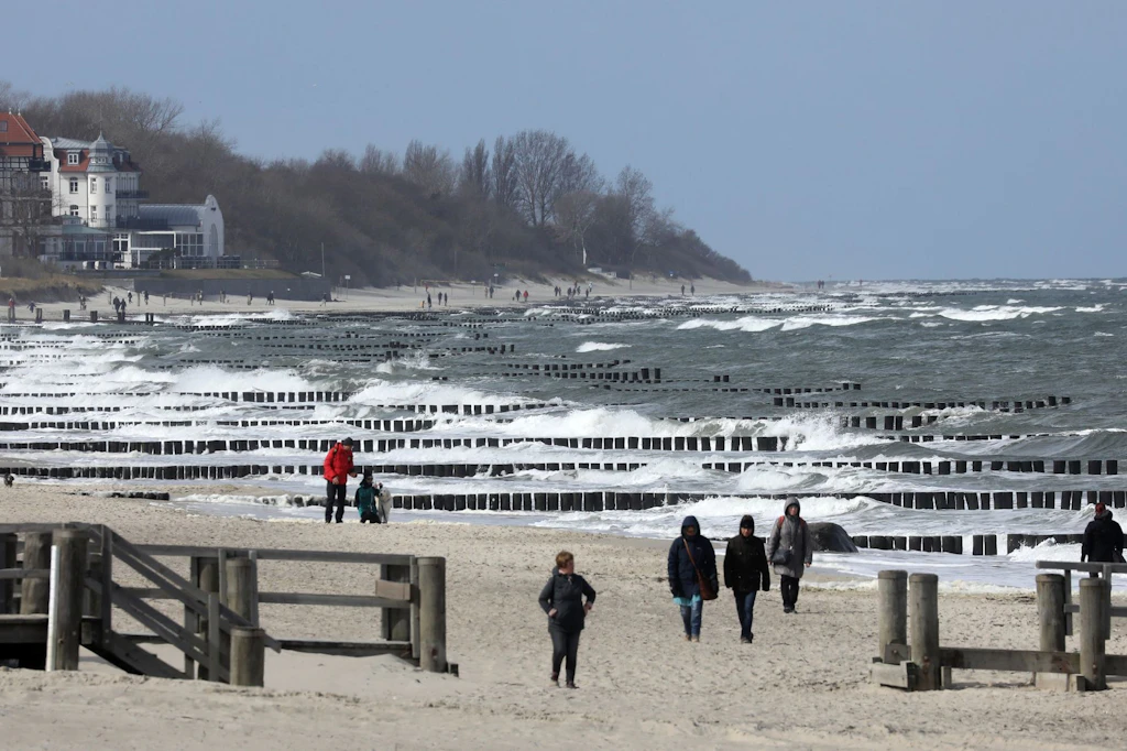 An der Ostsee kann es am Mittwoch windig werden.