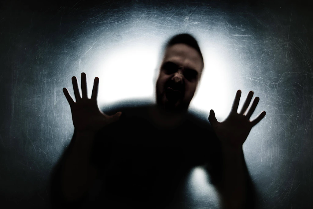 Steht ein mysteriöses Zombie-Virus vor den Toren Europas oder stecken wir tief in der inneren Apokalypse?