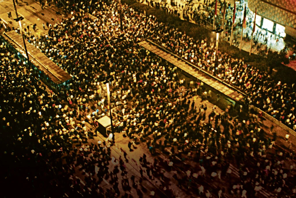 Demonstrieren für politische Reformen: Am 9. Oktober 1989 versammelten sich 70.000 Menschen in der Leipziger Innenstadt.