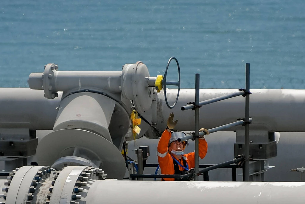 Russland-Gas ab 2027 verboten: EU nennt keine Ersatzmengen – Ex-Eon-Manager schlägt Alarm
