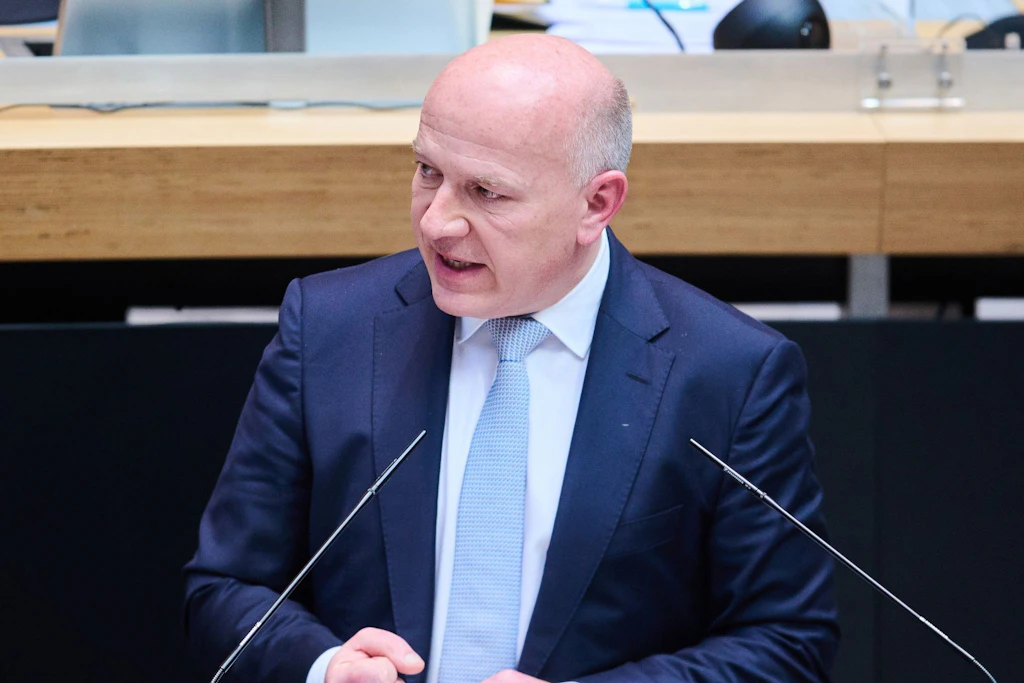 Nach CSD-Anschlag: Wegner will Islamunterricht an Schulen