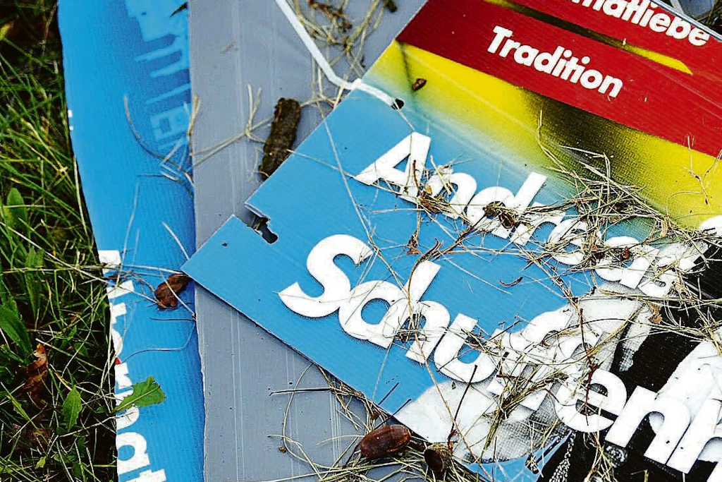 Zerstörte und gestohlene Wahlplakate machen einen Großteil der Delikte aus, die das LKA Sachsen-Anhalt im Zuge der Landtagswahl registriert hat. Doch es wurde auch handgreiflich – eine Zwischenbilanz.