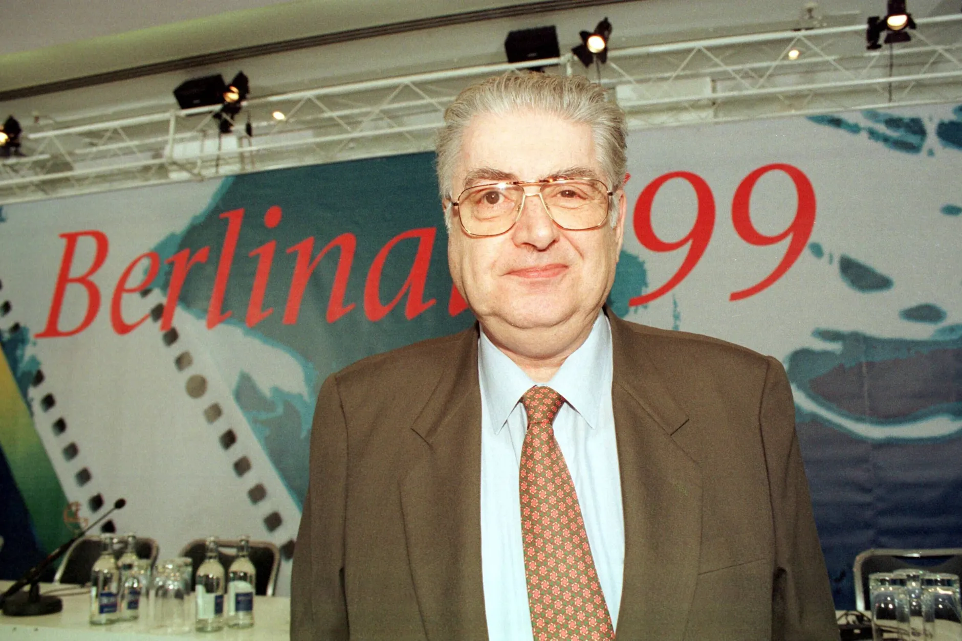 Moritz de Hadeln, damals Festivalleiter, bei der Berlinale im Jahr 1999.