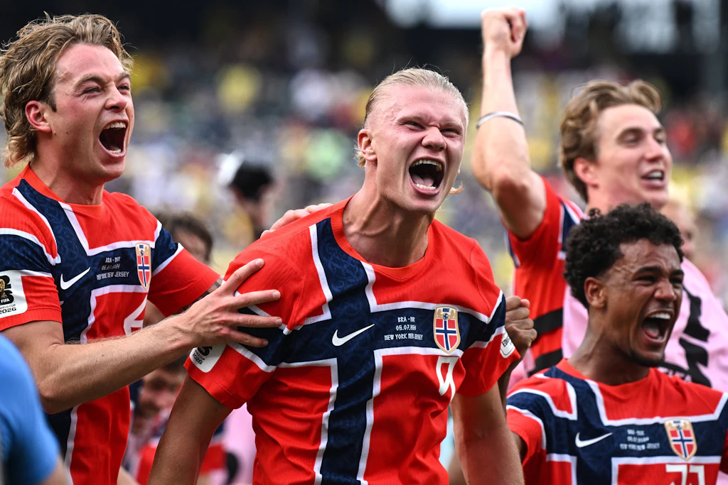 Erling Haaland: DJ und Produzent Kygo hat auf Social Media einen alten Rap-Song des Fußball-Stars (m.) veröffentlicht.