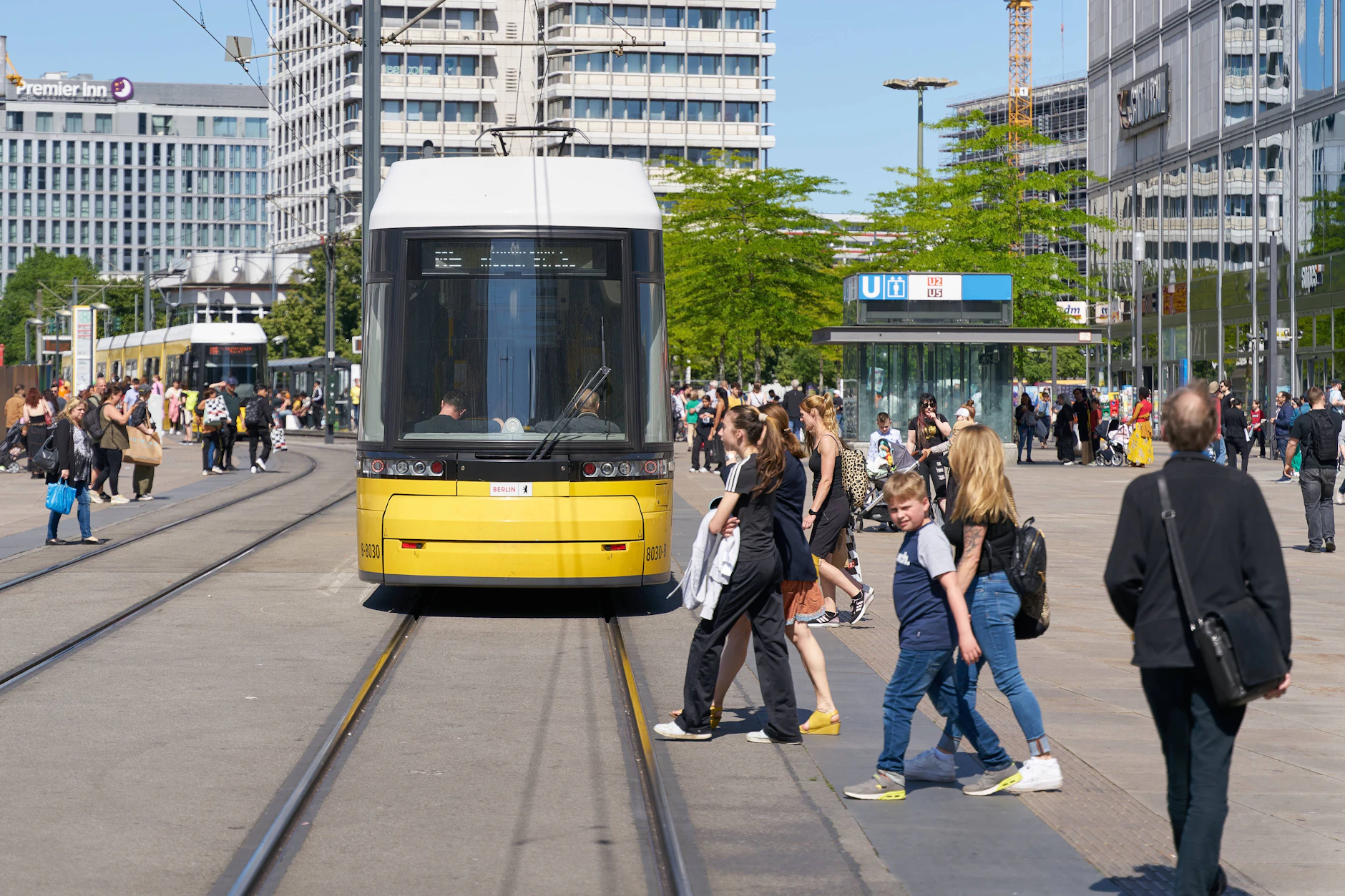 Berliner Eltern stehen finanziell besser da als viele andere Deutsche.