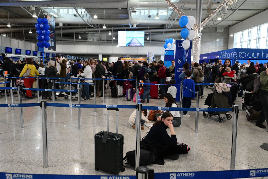 Fliegen wird in Griechenland zur Geduldsprobe.