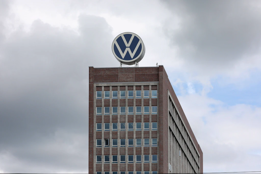 Volkswagen hält sich zu Werksschließungen bedeckt