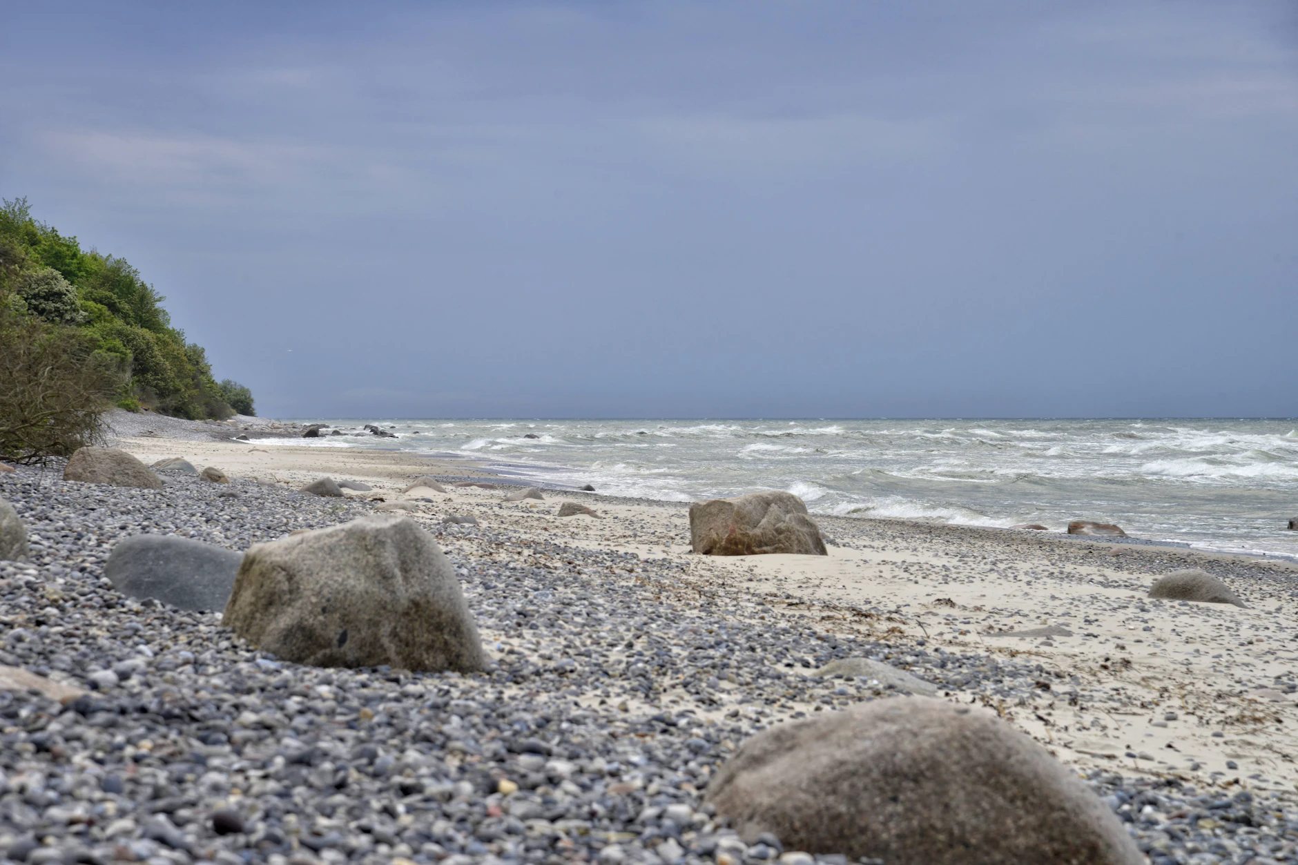Natur pur! Der Nordstrand in der Nähe von Kap Arkona.