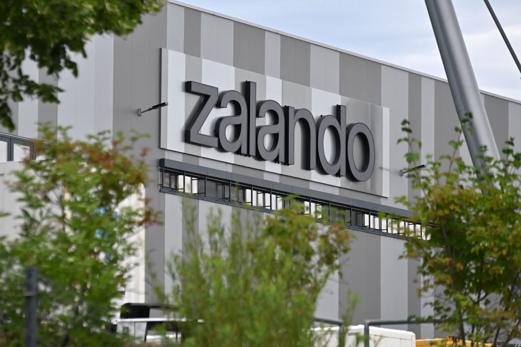 Das Zalando-Logistikzentrum in Erfurt, das Ende September schließen wird