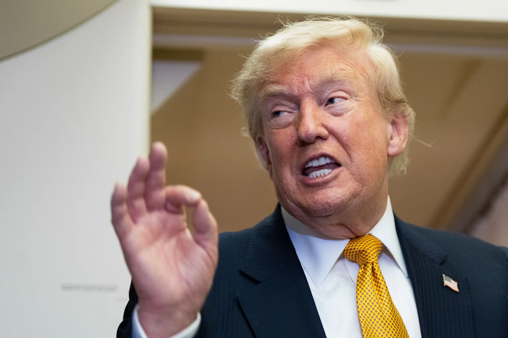 Trump droht mit 200-Prozent-Zoll auf Nachahmer-Medikamente