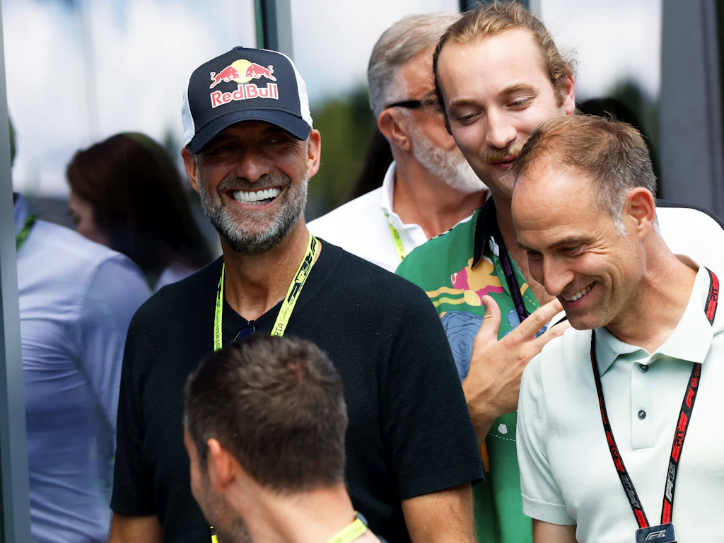Jürgen Klopp und Red-Bull-Oberboss Oliver Mintzlaff sind sich einig. Klopp darf Bundestrainer werden.