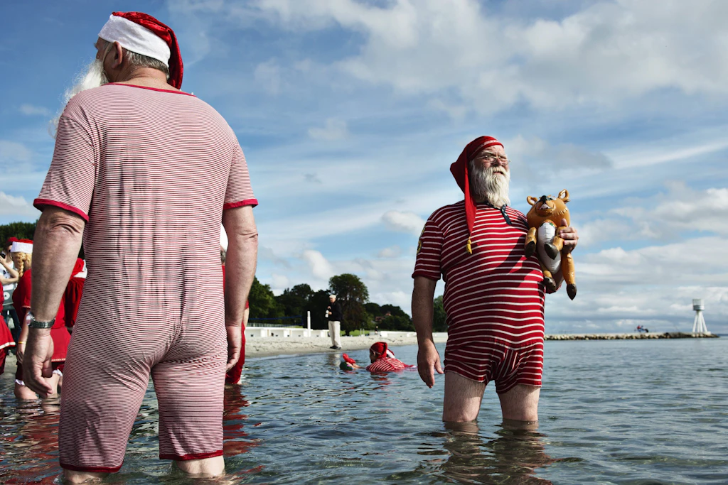 Ho, ho, hot: Warum Weihnachtsmänner jetzt mitten im Juli schwitzen