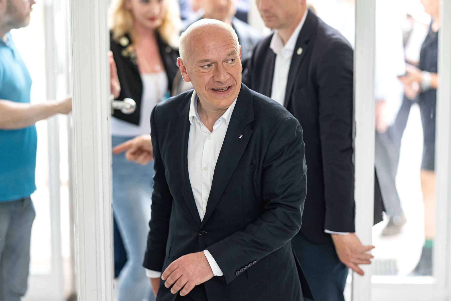 Bürgermeister Kai Wegner kündigte Freitagnachmittag auf einer Pressekonferenz seinen Abschied an.