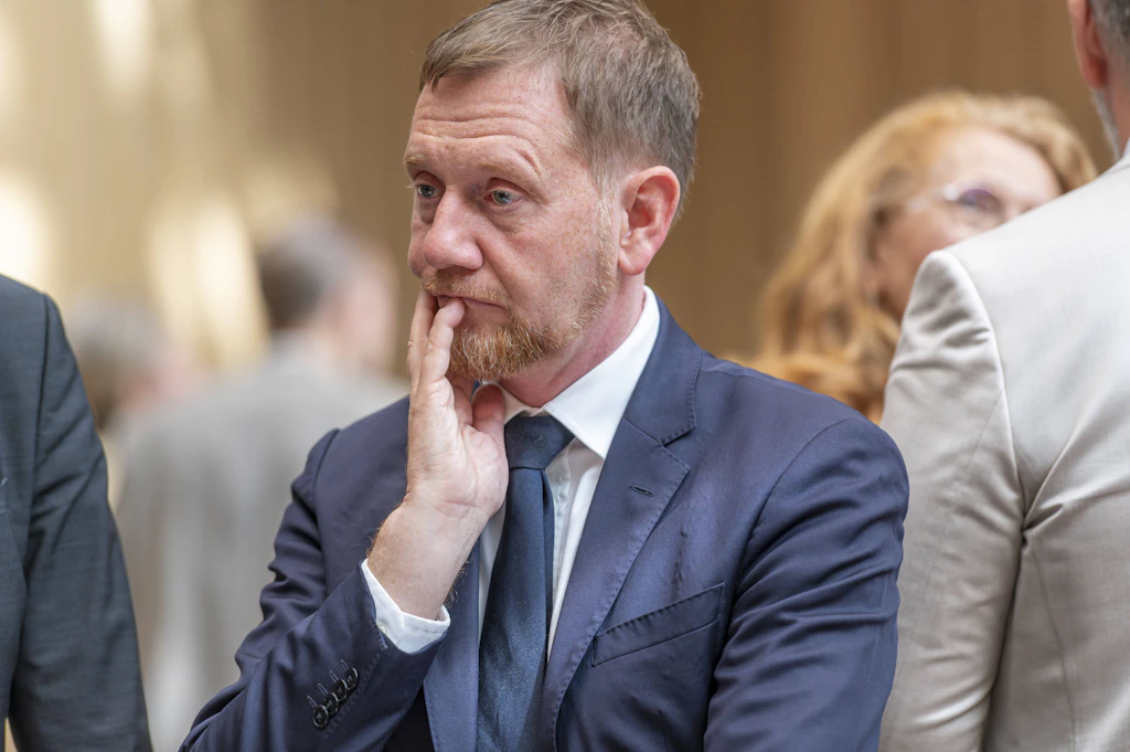 Kretschmer über die Brandmauer: Müssen mit allen reden