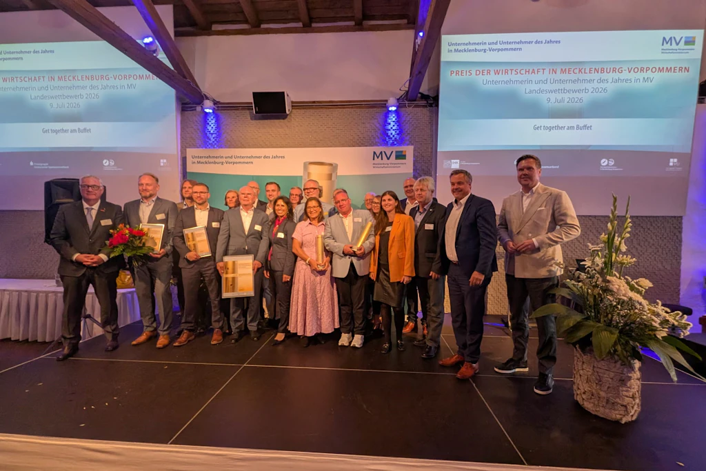 Bei der Auszeichnung der Unternehmer des Jahres MV 2026 im Güterbahnhof Neubrandenburg