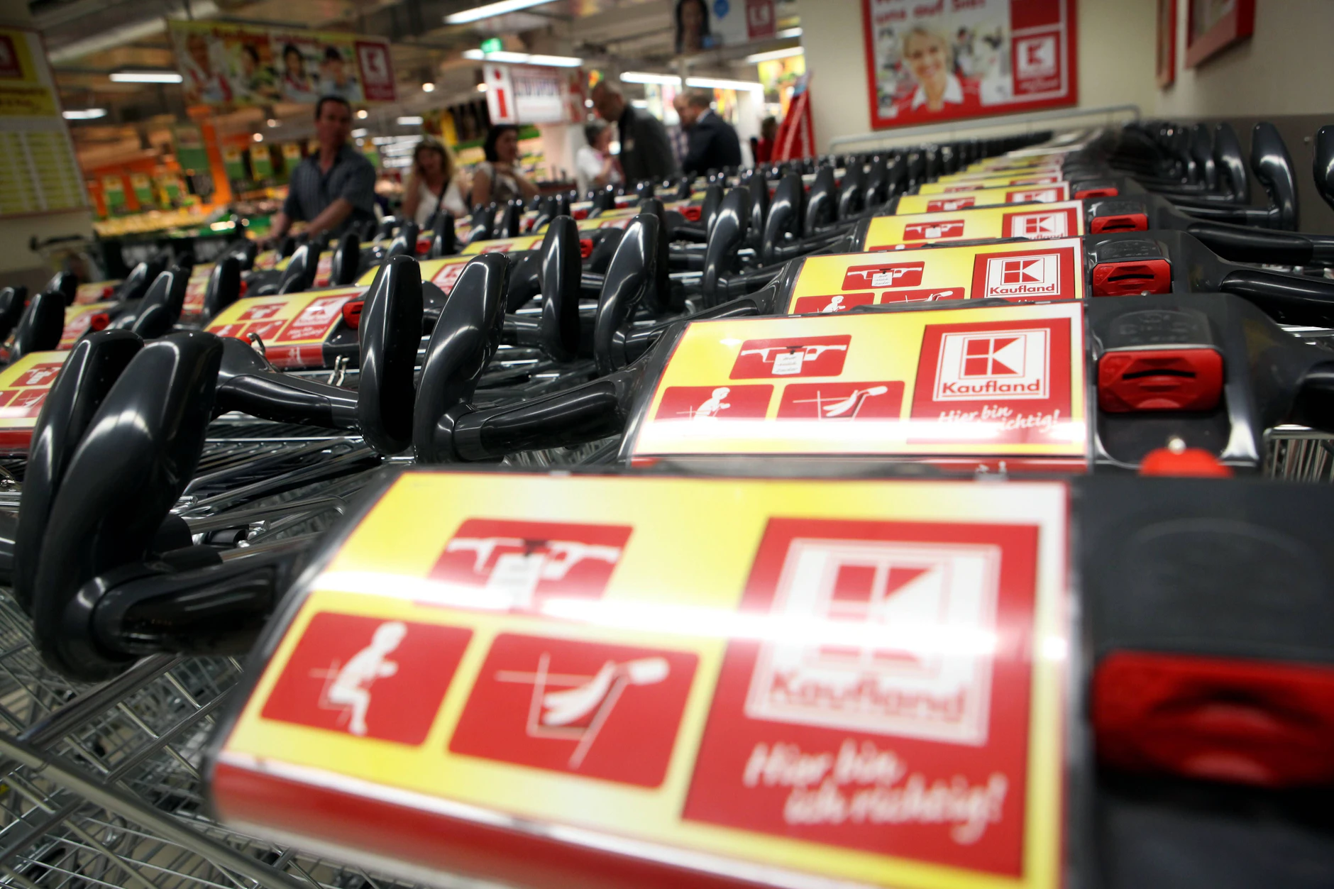 Die Einkaufswagen bei Kaufland werden digitaler.