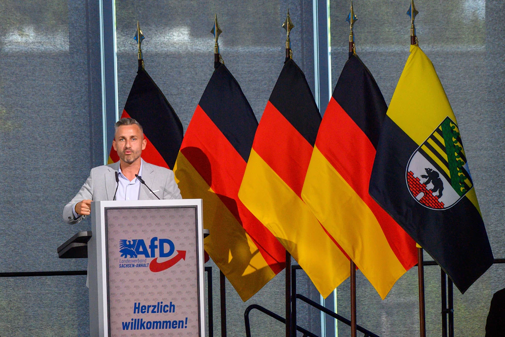 AfD-Spitzenkandidat Ulrich Siegmund wird auf dem Parteitag&nbsp;zur Landtagswahl bereits als Ministerpräsident&nbsp;Sachsen-Anhalts gefeiert.