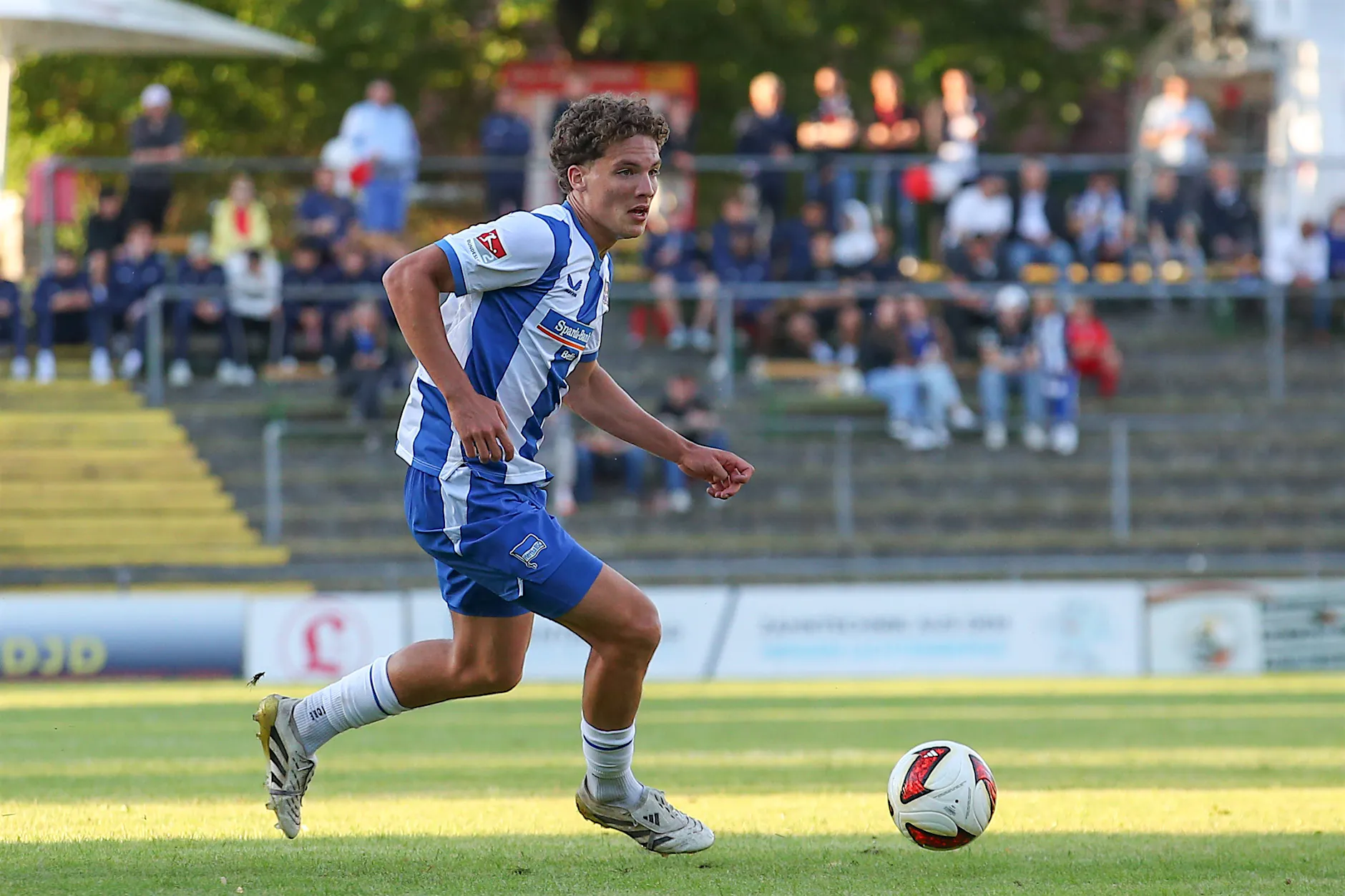 Hertha-Hoffnung Gouram: Früher jagte Soufian Autogramme, nun schreibt er sie