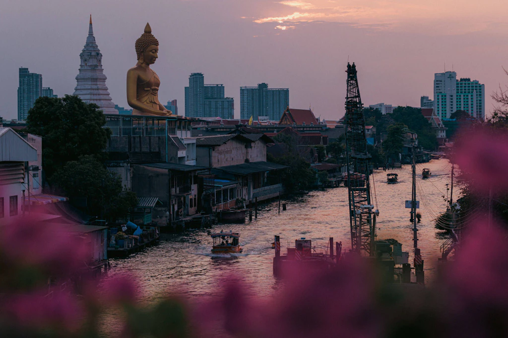 Buddha-Statue in Bangkok: Unser Autor erinnert sich an gemeinsame Momente mit seiner Mutter in Thailands Hauptstadt.