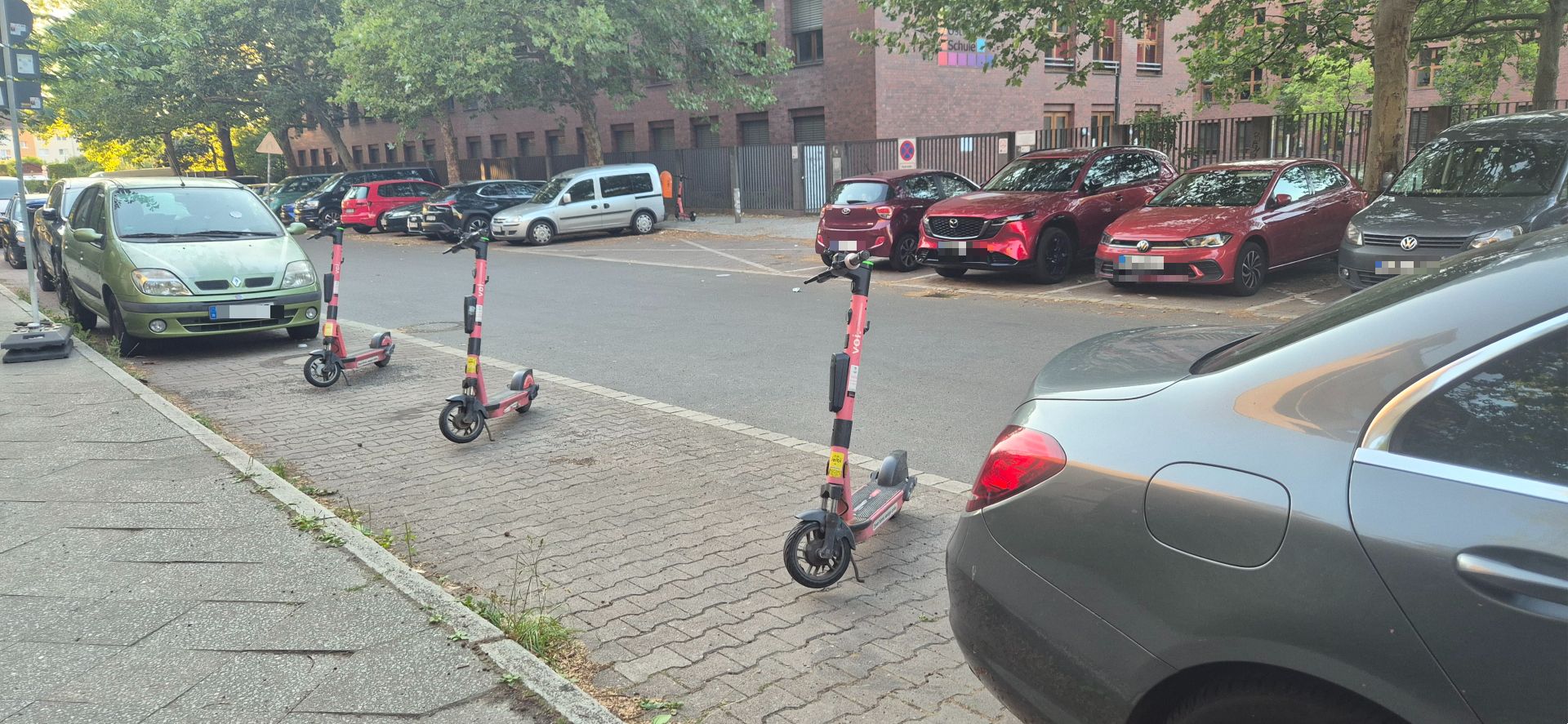 Dreiste E-Scooter-Masche: So werden Parkplätze reserviert