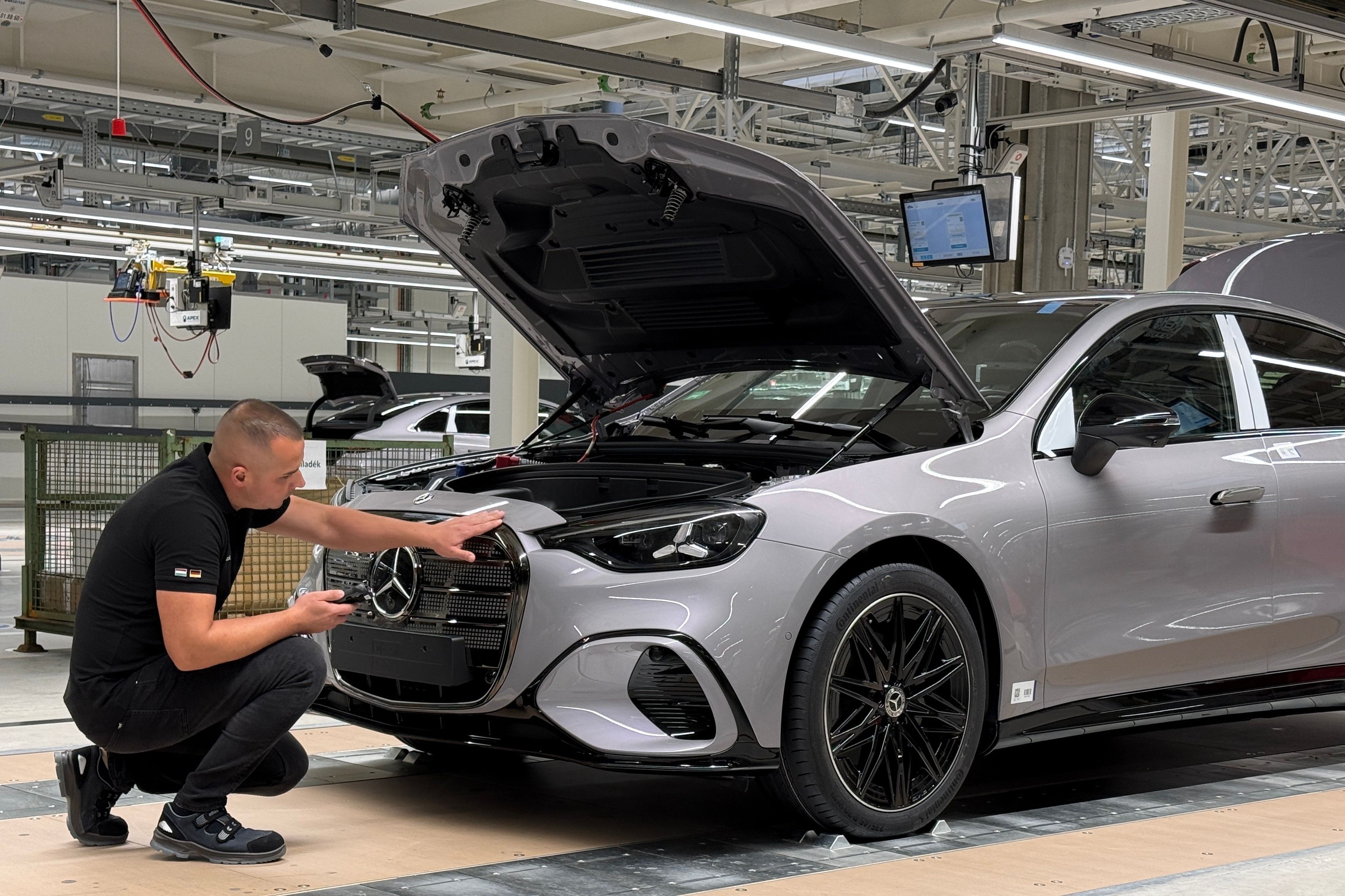 Hartes Mercedes-Ultimatum: Mehr arbeiten ohne Lohnausgleich – oder ein deutsches Werk schließt