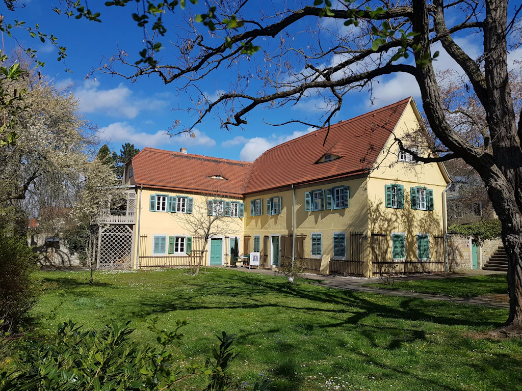 Carl-Maria-von-Weber-Museum: 70.000-Euro-Spende bringt die Rettung des Daches ins Rollen
