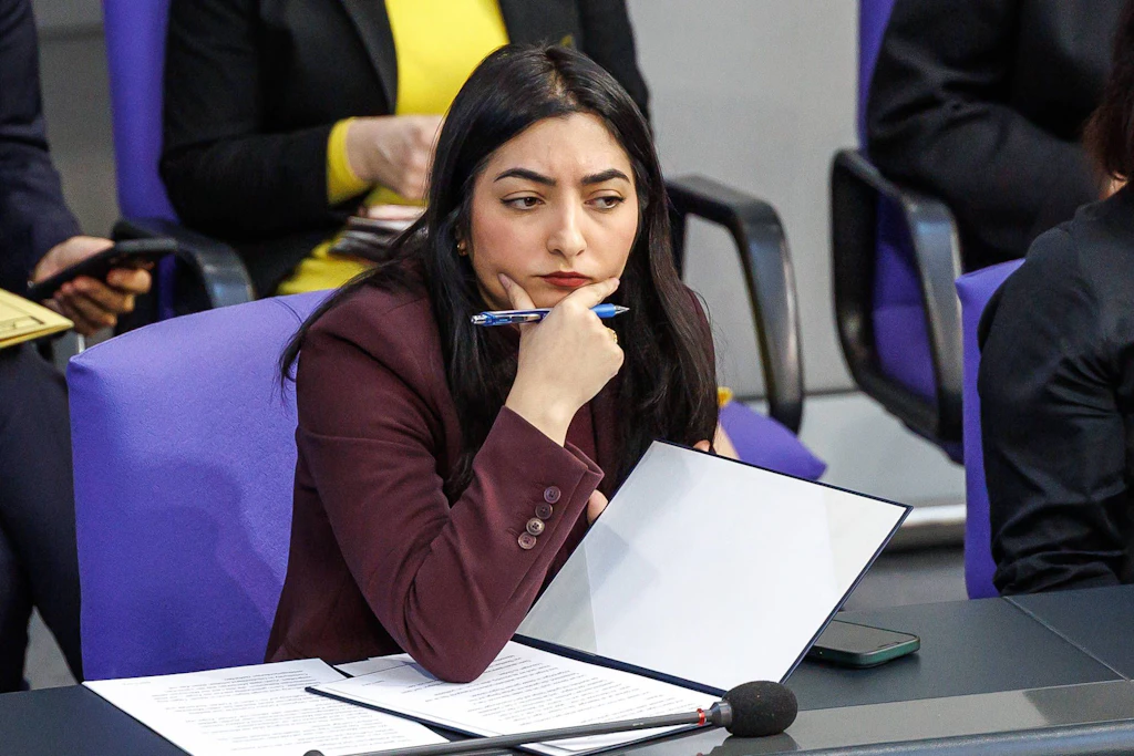 Reem Alabali-Radovan, die Entwicklungshilfeministerin, müsste mit ihre Kollegen schleunigst das Modell der Entwicklungshilfe für Afrika anpassen.