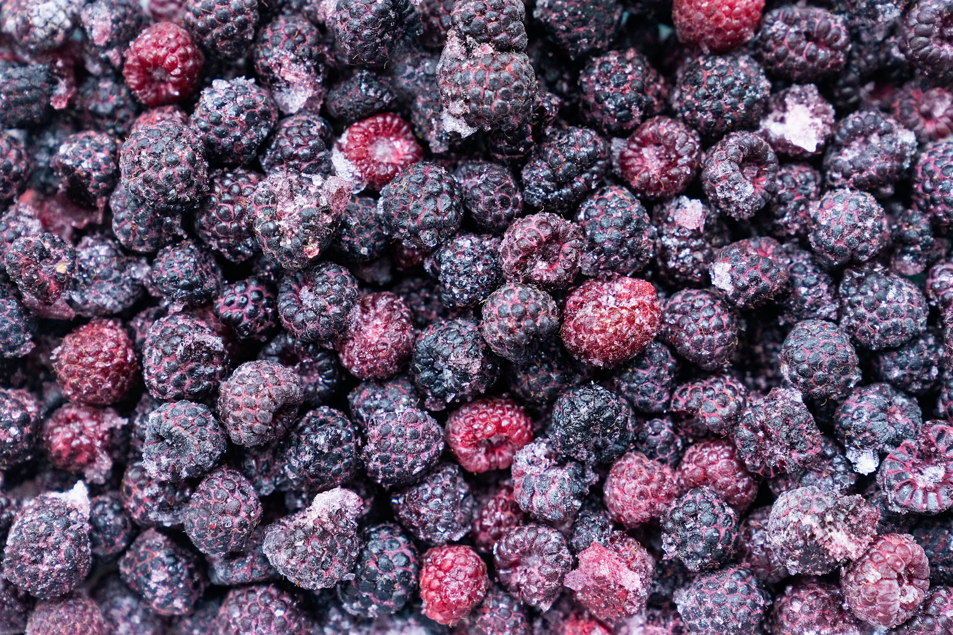 In TK‑Obst können sich Hepatitis‑A‑Viren verbergen.