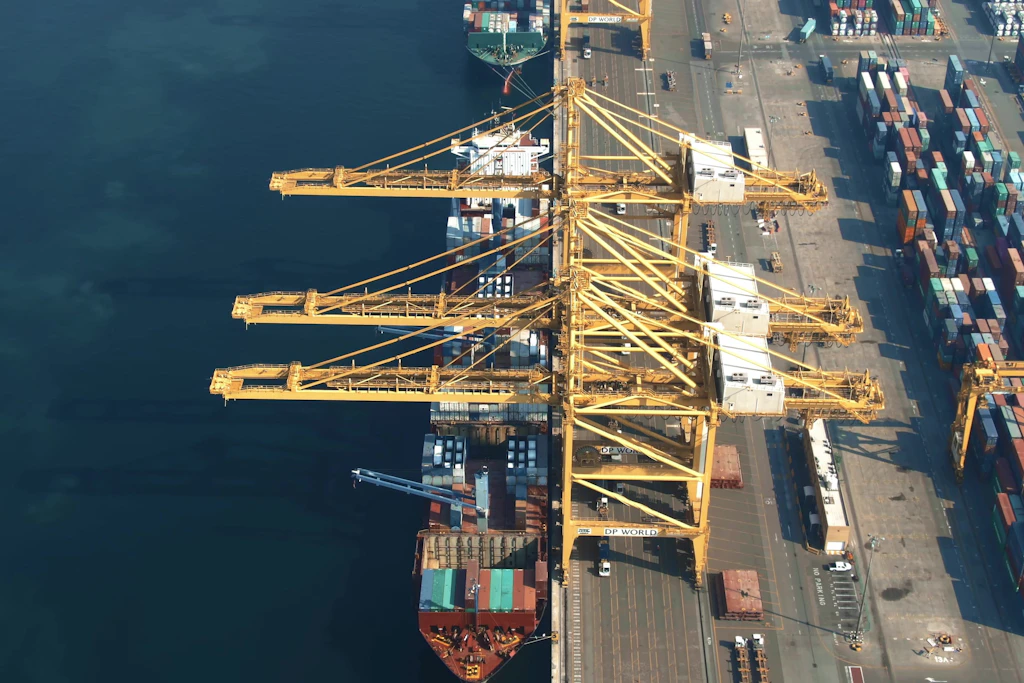 Der Umschlag am bisherigen Hauptstandort Dschebel Ali von DP World ist seit Beginn des Iran-Krieges massiv eingebrochen.