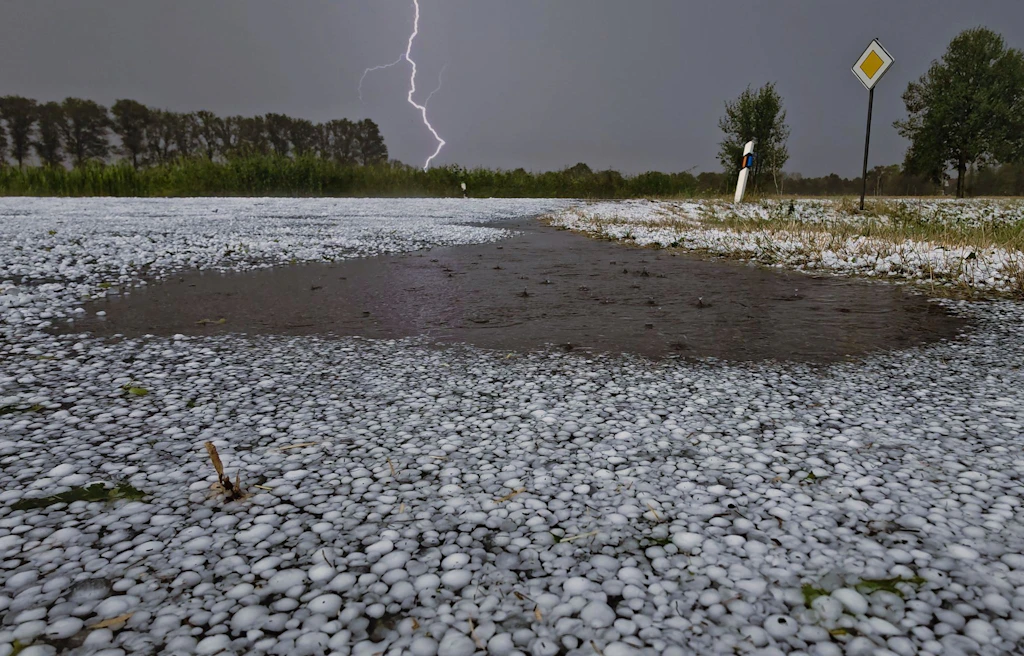Wetter in Deutschland: Nordströmung bremst die Hitze noch –dann kommen Unwetter, dann wieder der Sommer