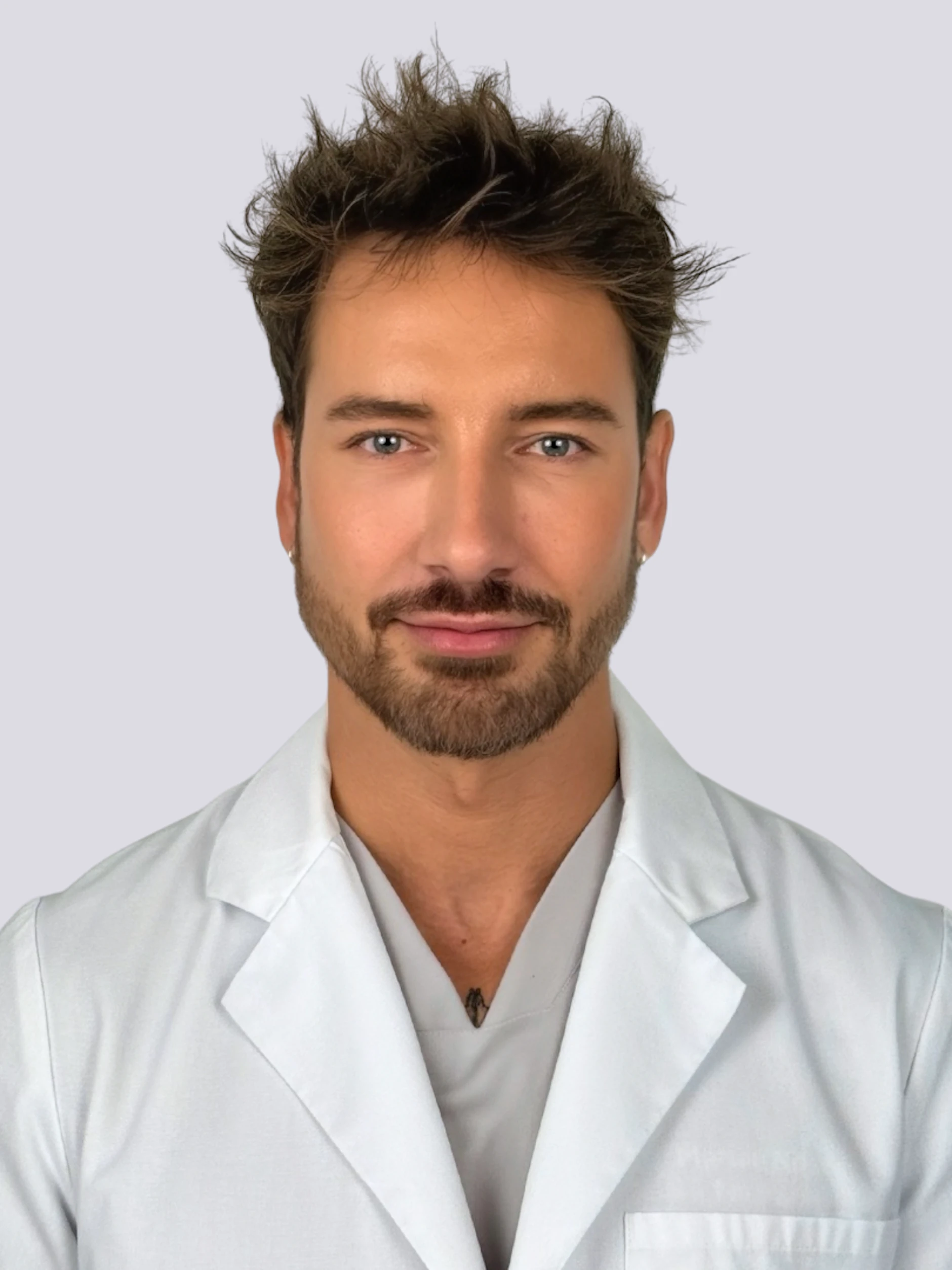 Florian Nitsch ist Facharzt für Dermatologie und Venerologie, Ästhetische Medizin und Lasermedizin