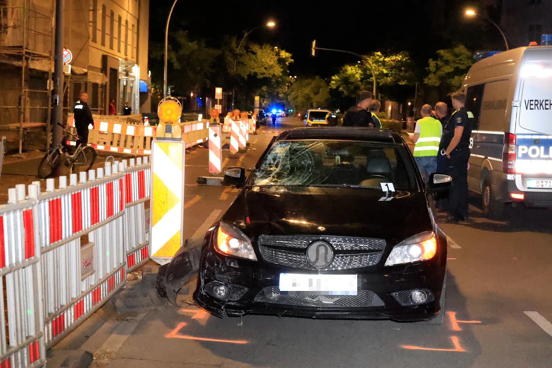 Der Unfall mit dem Pkw endete tödlich für den Rollerfahrer.