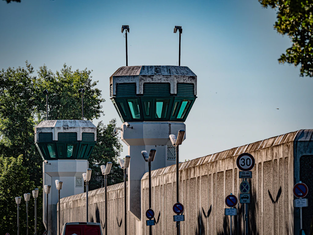 45 Gramm Haschisch in der Zelle: Warum ein Berliner Häftling trotzdem freigesprochen wurde