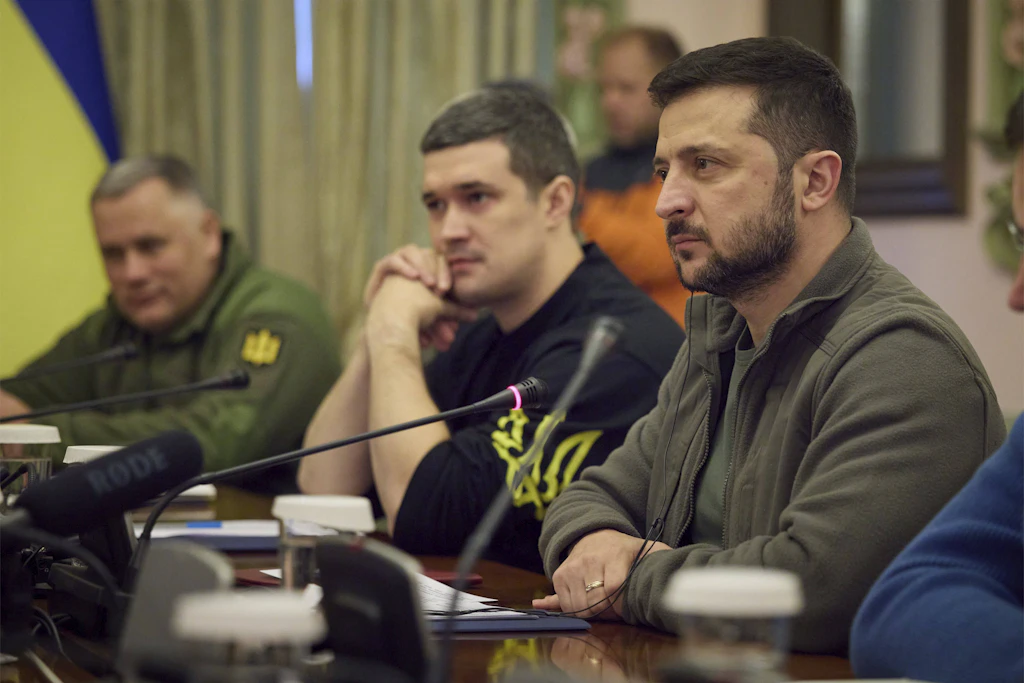 Die Ukraine erlebt erste Proteste gegen die Entlassung von Verteidigungsminister Fjodorow.