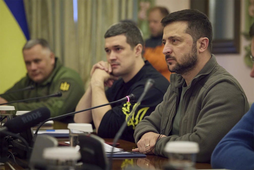 Selenskyj feuert Verteidigungsminister – Proteste und Mobilisierungskrise erschüttern die Ukraine