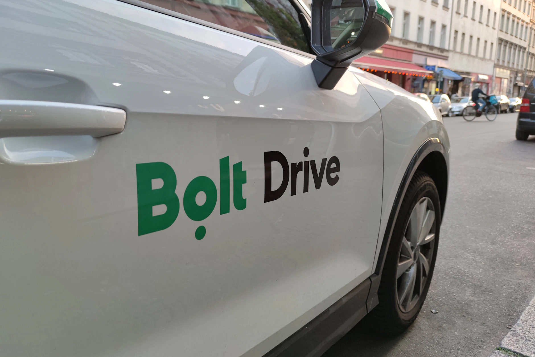 Der Vorwurf: Bolt darf Schäden nicht pauschal auf Nutzer abwälzen.