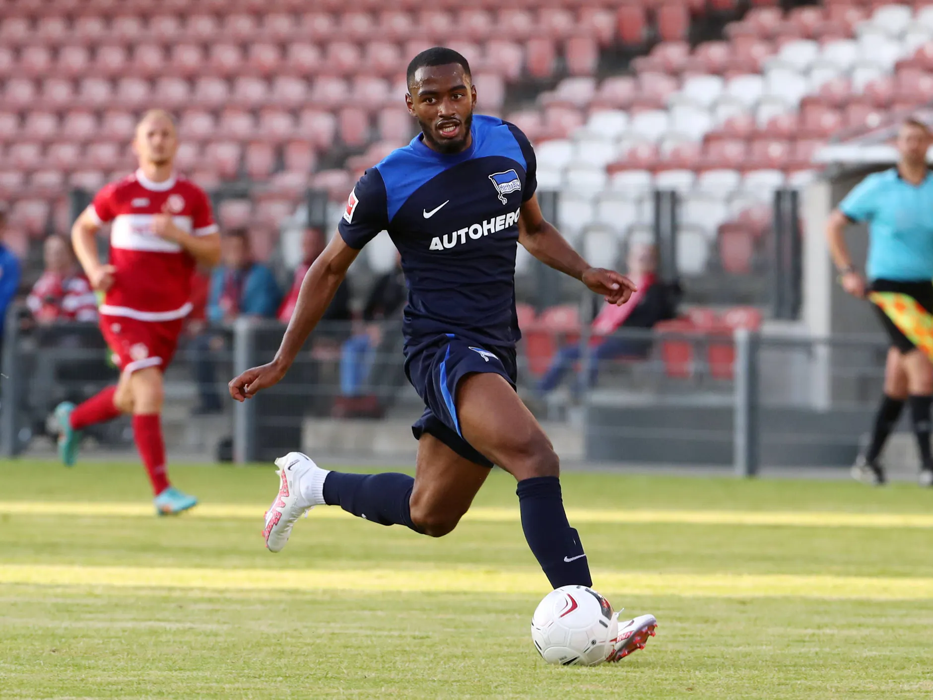Myziane Maolida war für Hertha BSC ein Fehlkauf. Der Stürmer konnte nie überzeugen, wurde 2024 nach Saudi-Arabien abgeschoben.