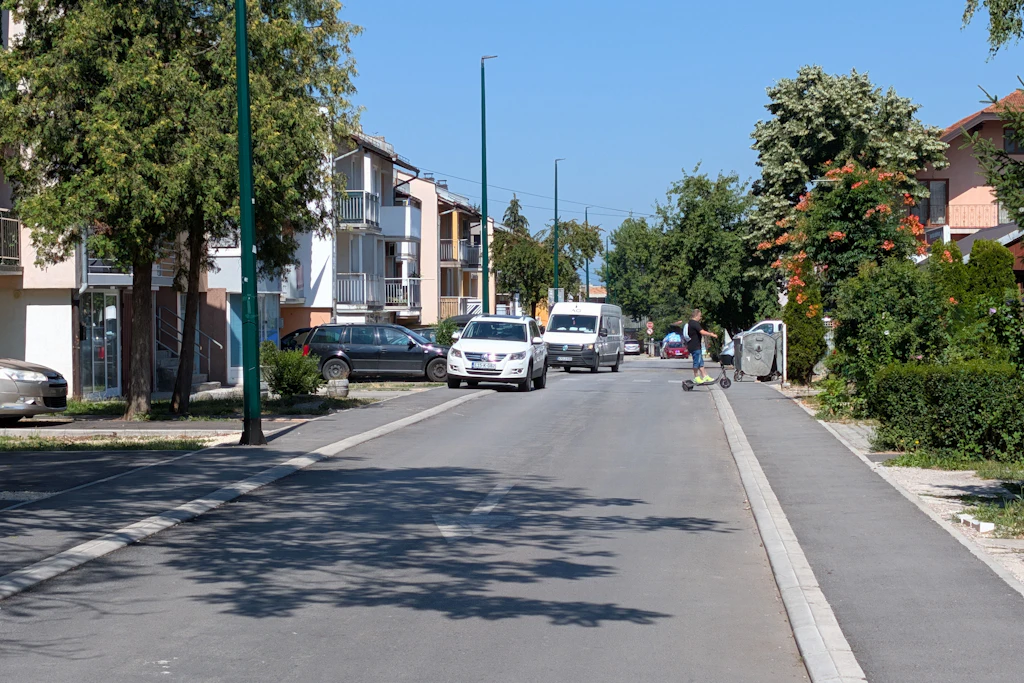 Die Straße in der Nähe des Flughafens von Sarajevo war ehemals nach Ernst Thälmann benannt.