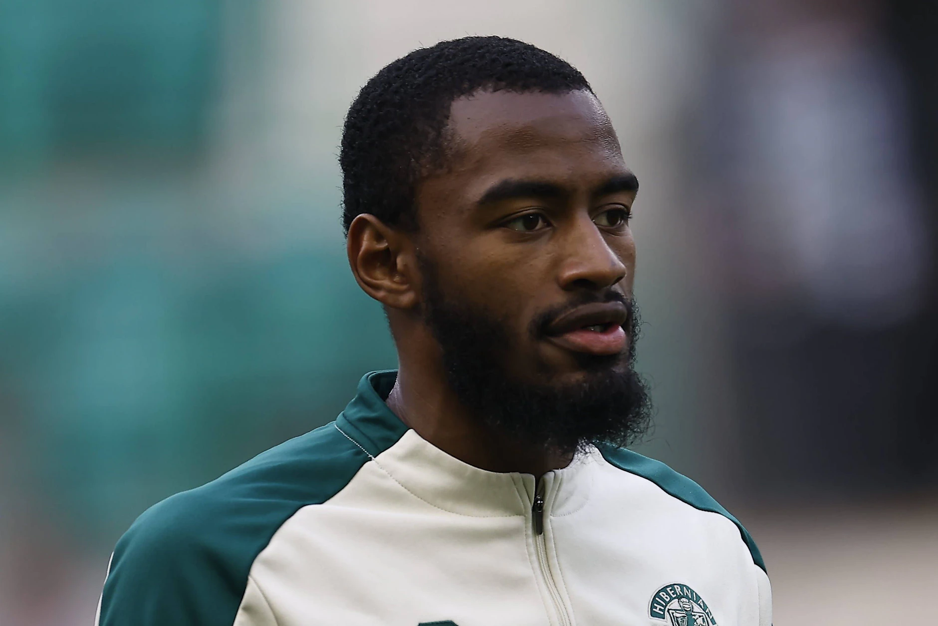 Herthas ehemaliger Profi Myziane Maolida hat keinen Vertrag mehr beim Saudi-Klub Al-Kholood und kämpft nach einem Kreuzbandriss um seine Karriere.
